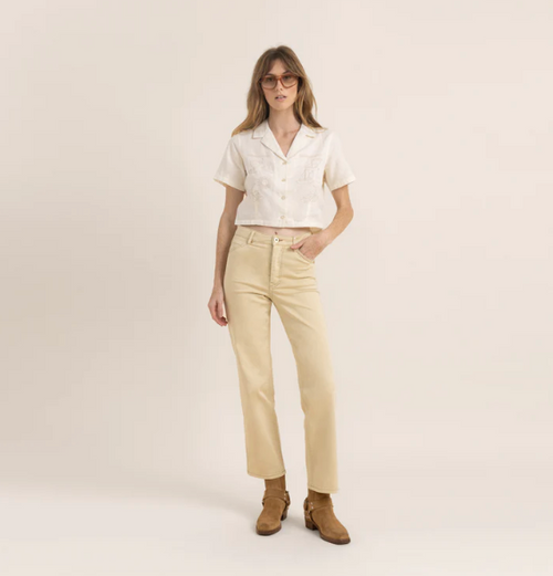 Roark Hwy 395 Jeans Stovepipe Fit with Stretch in Crema