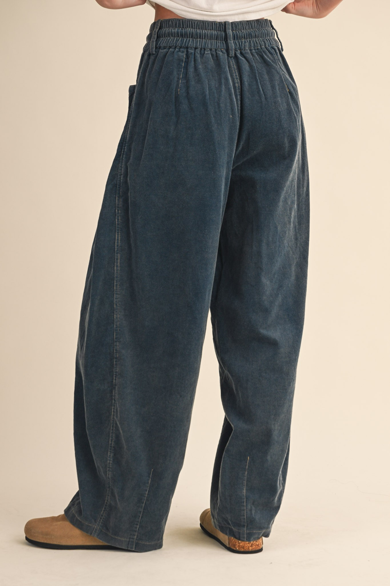 &merci Washed Corduroy Pleated Barrel Pants