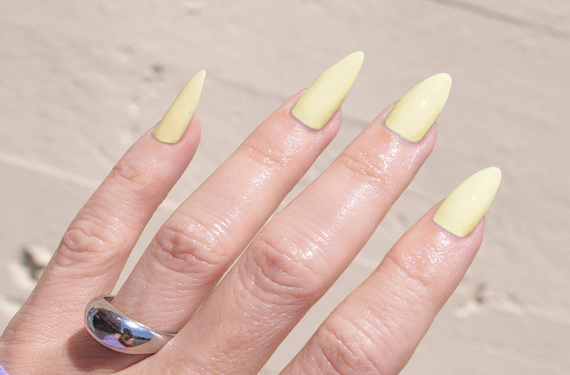 Glam & Grace Non-Toxic Nail Polish - Banana Cream