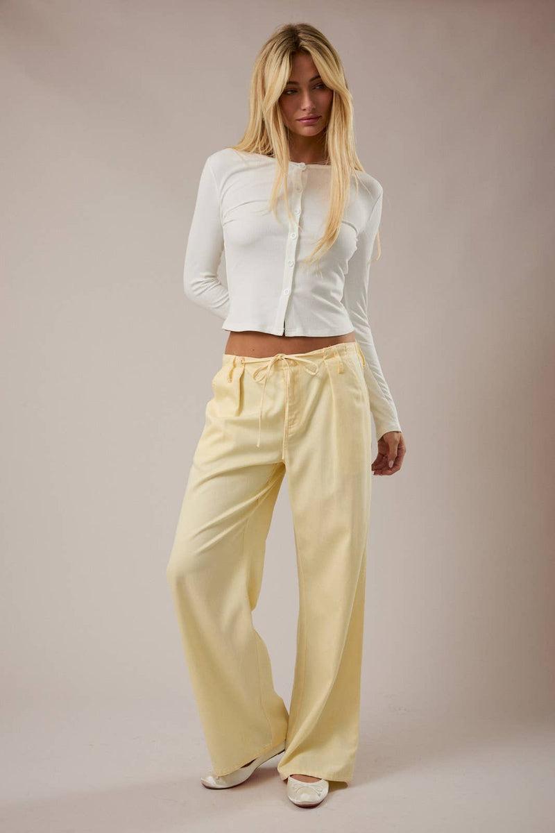 Le Lis ROUND NECK LONG SLEEVE BUTTON DOWN RIB TOP