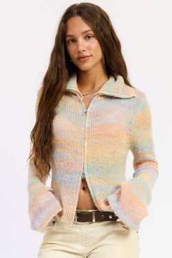 KNITTED TURTLE NECK ZIP UP